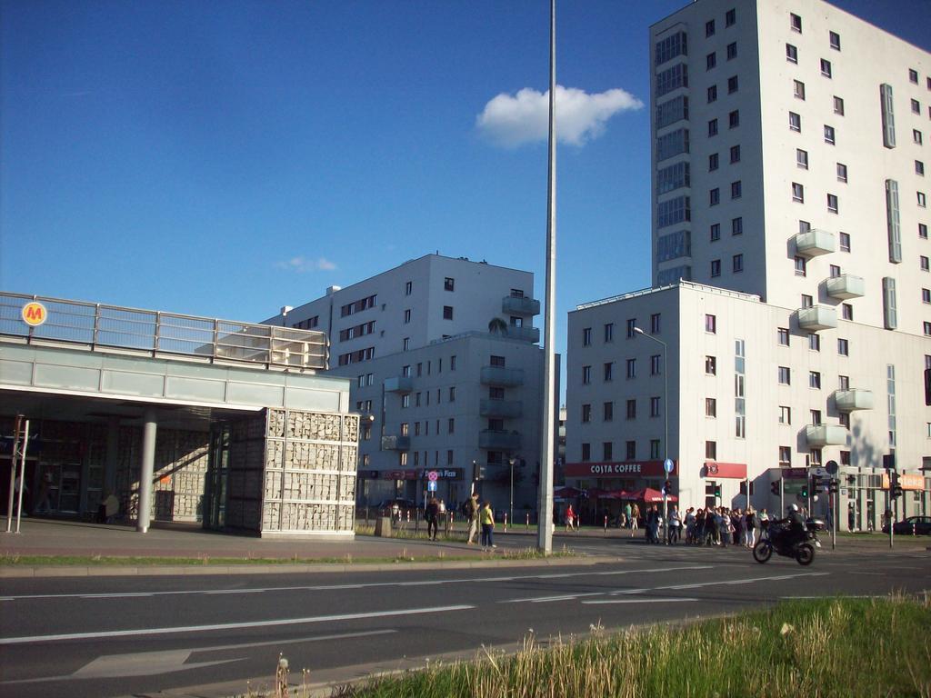 Apartamenty Metro Mlociny Warszawa Eksteriør billede